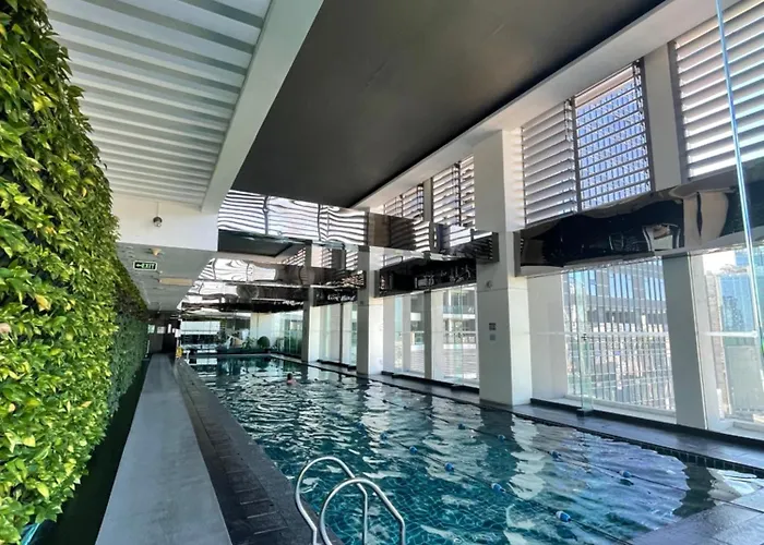 Quiet With Fast Wifi, Own Balcony, Pool And Gym Apartamento Manila