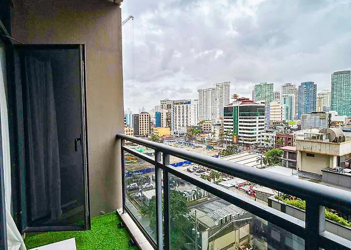 Apartment Quiet With Fast Wifi, Own Balcony, Pool And Gym