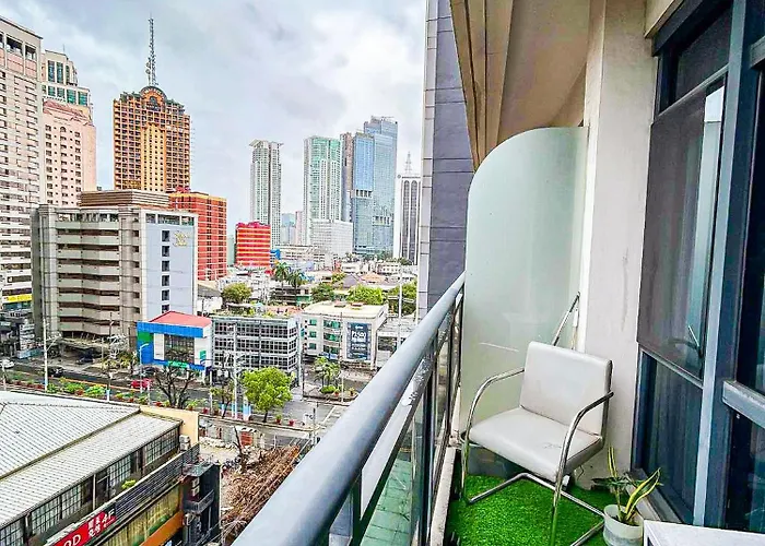 Quiet With Fast Wifi, Own Balcony, Pool And Gym Manila